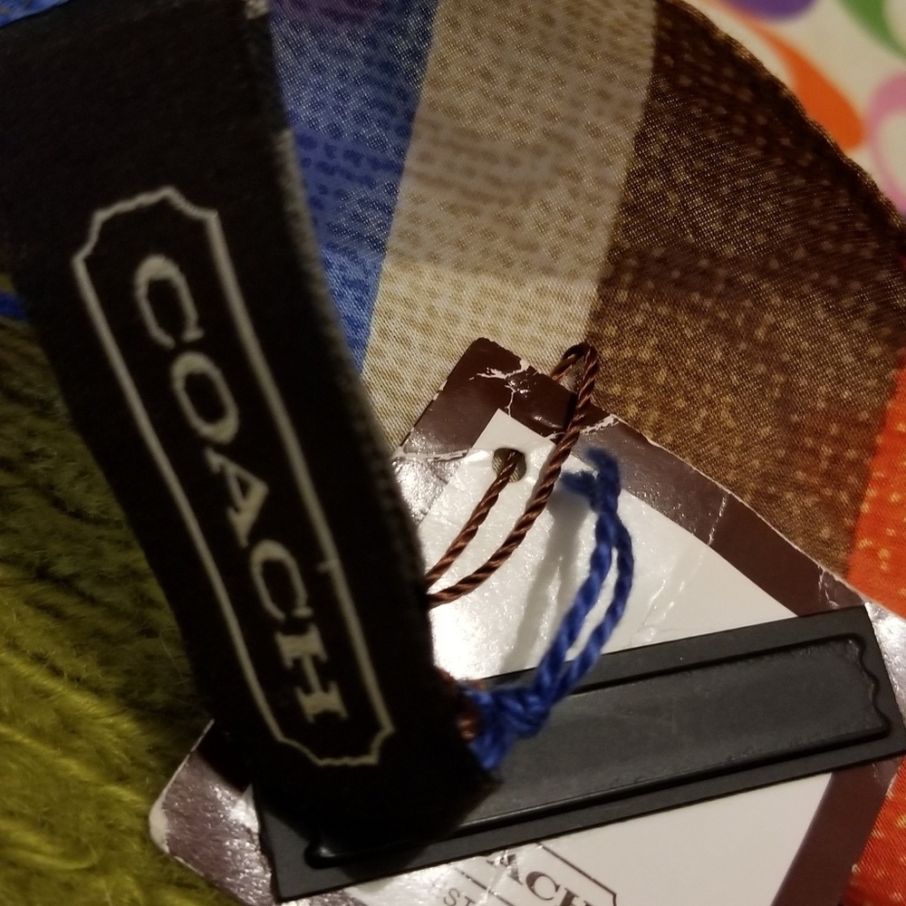 COACH Sandals and Scarf Bundle - Picture 6 of 6